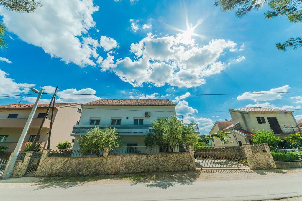 Apartments Brekalo Pakoštane Exteriér fotografie