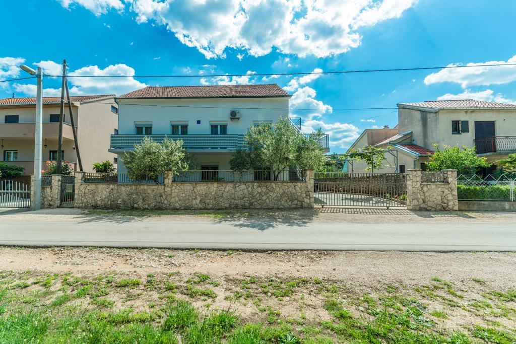 Apartments Brekalo Pakoštane Exteriér fotografie