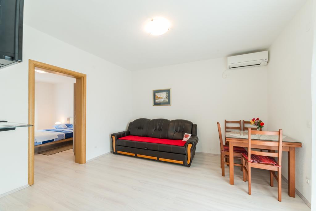 Apartments Brekalo Pakoštane Exteriér fotografie